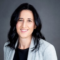 תמונה של המרצה ד"ר שטיין-פרי רוני